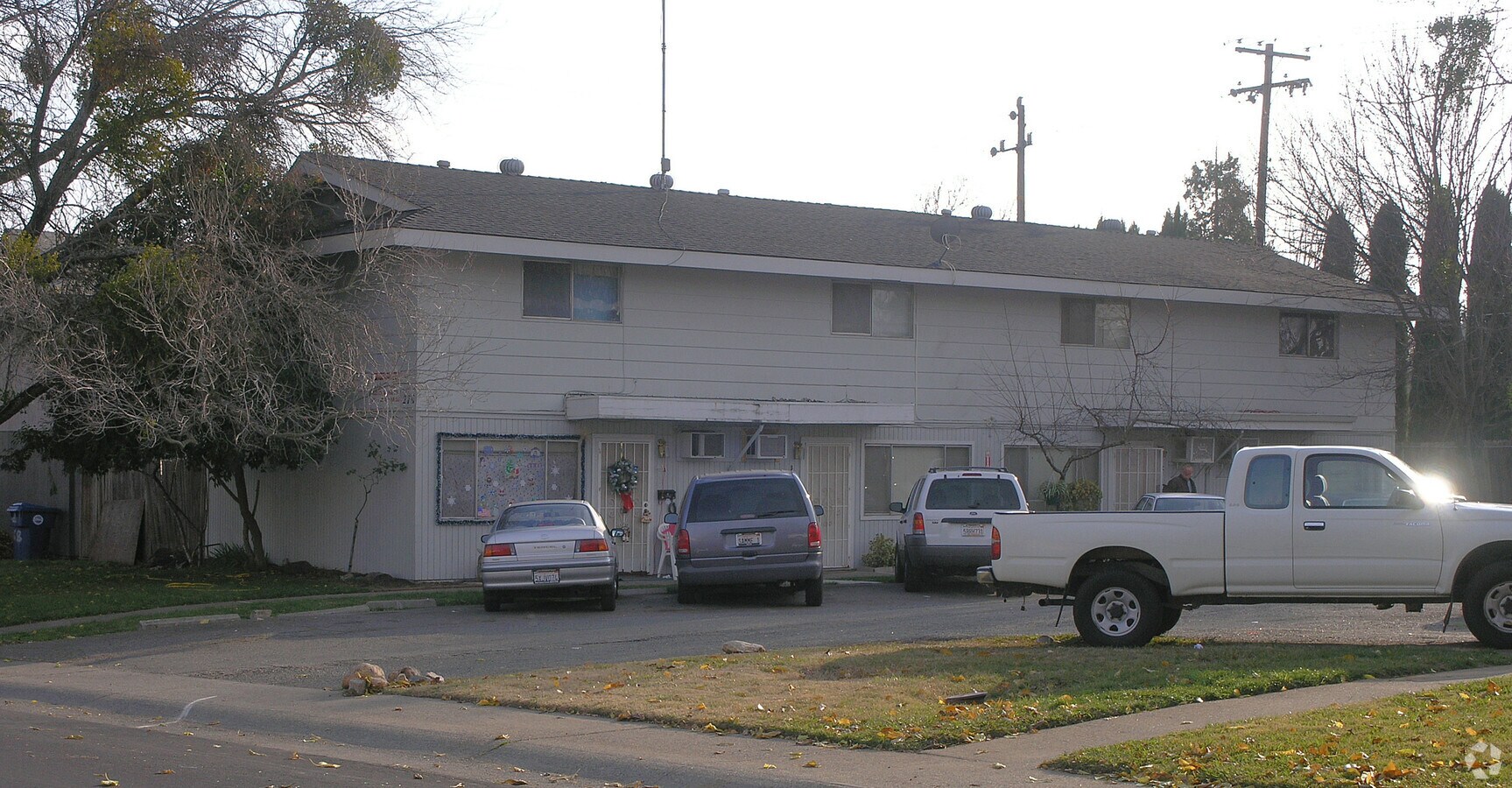 Photo - 270 Montrose Dr