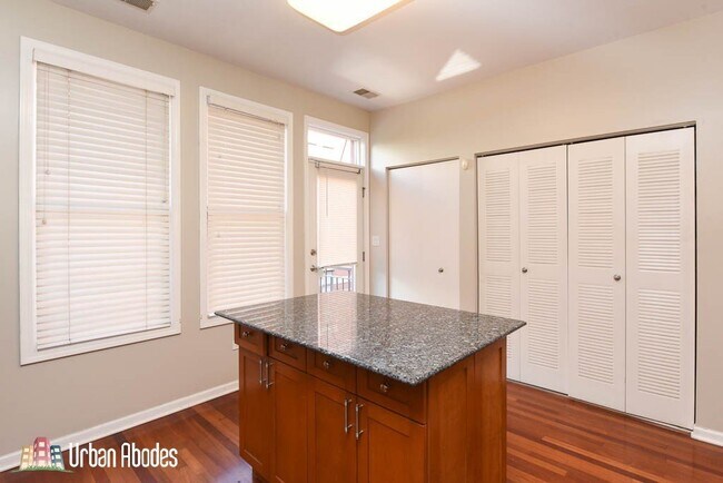 Photo - 1000 N Crosby St