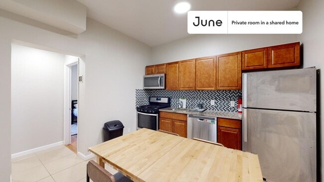 Room in Shared 4 bed/2 bath home in Prospect Lefferts Gardens