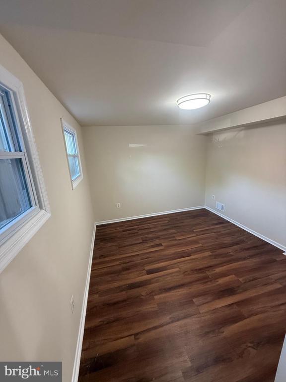 Photo - 1403 Admiral Dr