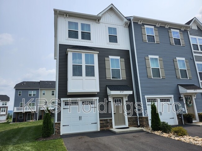Building Photo - 4527 Fountainbridge Ct