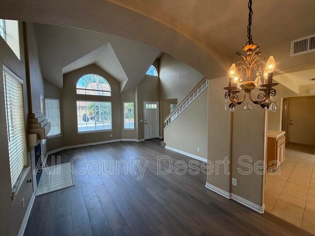 12 St Moritz St