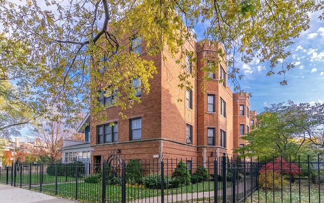 Photo - 1507 W Sherwin Ave Condo Unit 2S