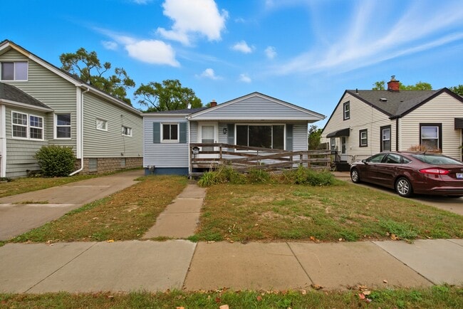 Photo - 344 Chestnut Ave