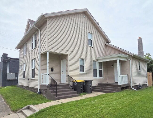 Building Photo - 217 W Masterson Ave