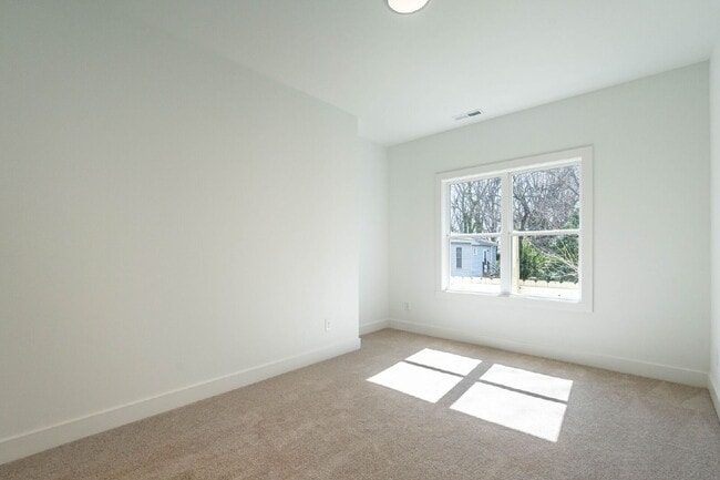 Photo - 620 Walnut Hts Dr Unit 102