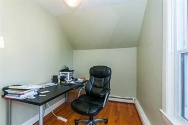 Photo - 18 Ashley St Unit 3