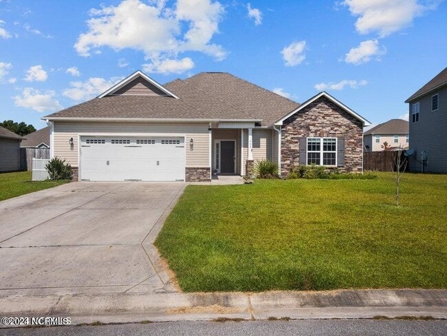 Building Photo - 402 Derrick Dr Rental