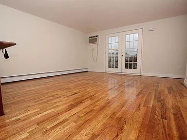 Photo - 319 Winthrop St