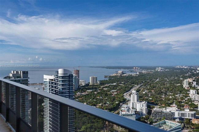 Photo - 1000 Brickell Plaza Condo Unit UPH6204