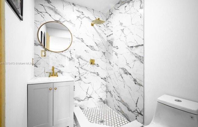 Photo - 1523 NE 148th St Unidad Apartment