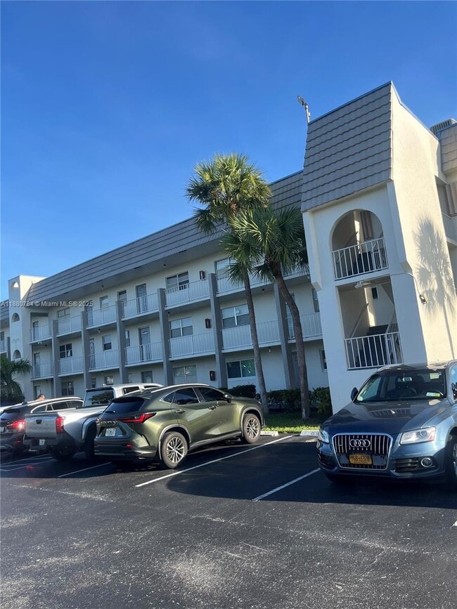 Building Photo - 8280 Sunrise Lakes Blvd Unit 301 Rental