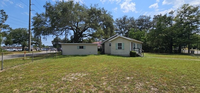 Photo - 725 Powell Dr