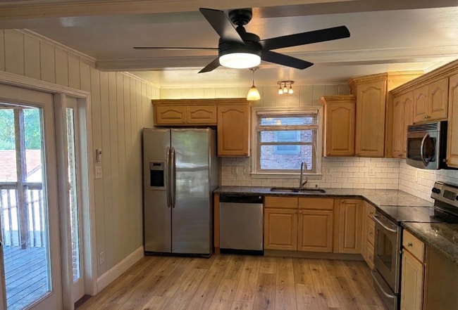 Photo - 1537 Brookdale Ave