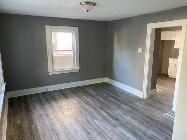 Photo - 1243 Portage Ave