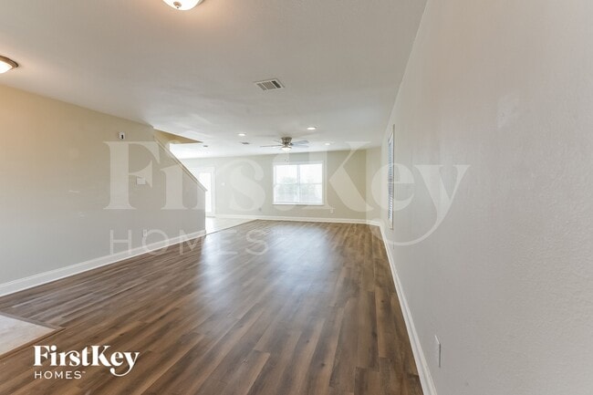 Photo - 636 Chickadee Dr