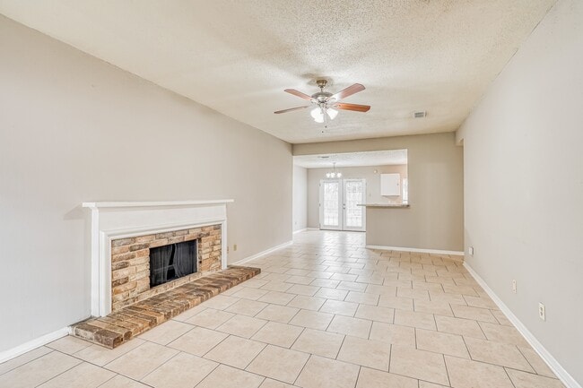 Photo - 17914 Holly Forest Dr