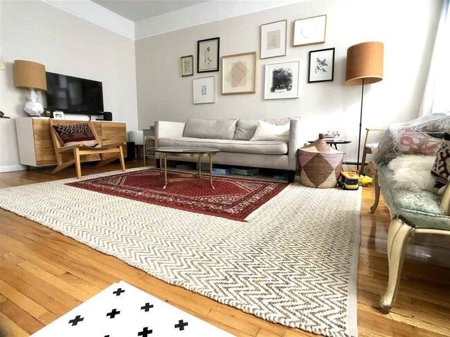 Photo - 174 Grand St Unit 4D