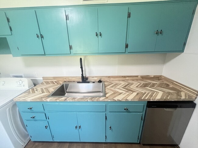 Photo - 421 S Mulberry St