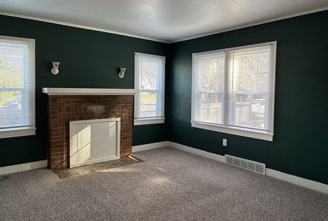 Photo - 4Bd/1Ba Two Story Home - For Viewing!