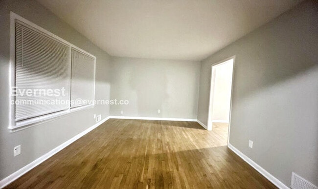 Photo - 1779 Gretna Green Way