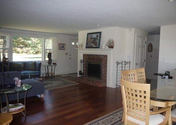 65 Paola Dr