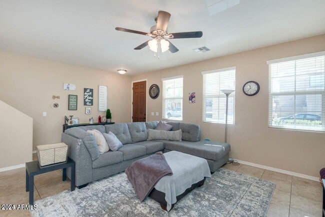 Photo - 4050 E Oakland St