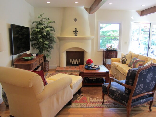 10 Wade Ct