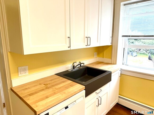 Photo - 74 Linden Ave