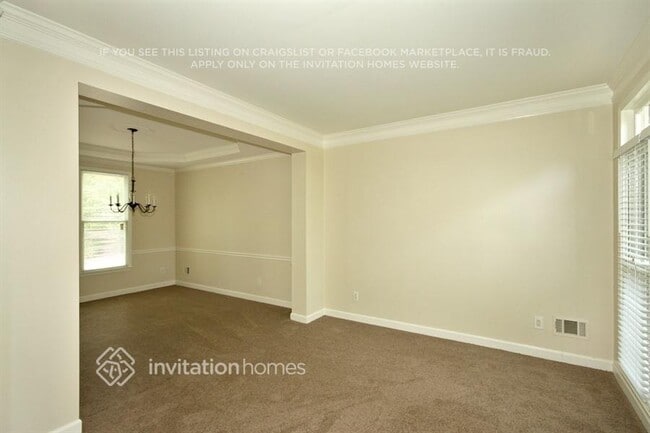 Photo - 1942 Tristan Dr SE