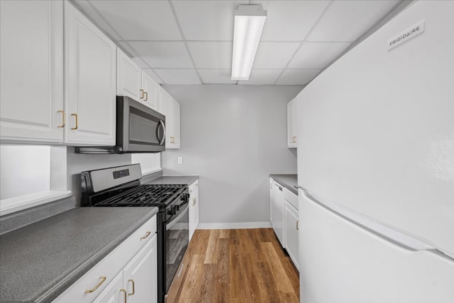 Photo - 518 Broad St