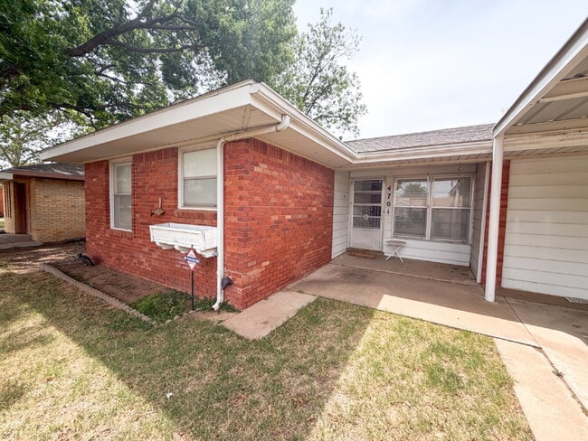 Photo - 3-Bedroom, Near Loop 289 & Marsha Sharp!