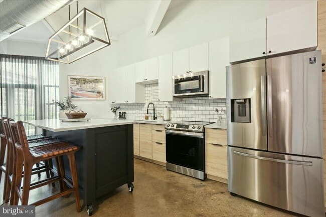 Building Photo - 444 N 4th St Unit 217 Rental