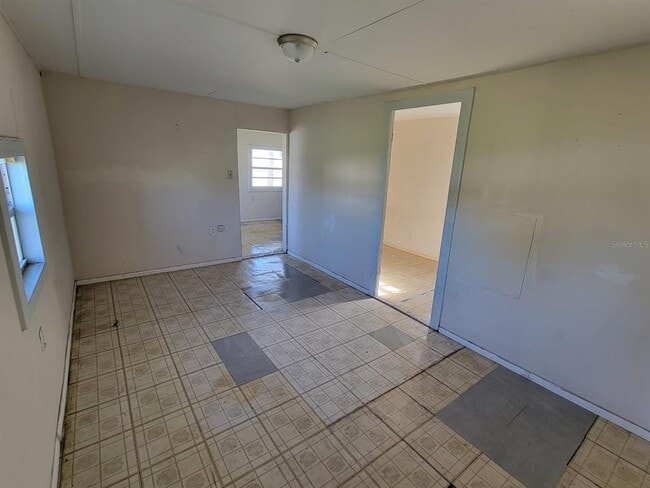 Photo - 12325 Lakeshore Dr