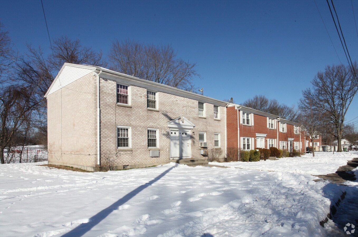 Ridgegate Apartments - Ridgegate Apartments