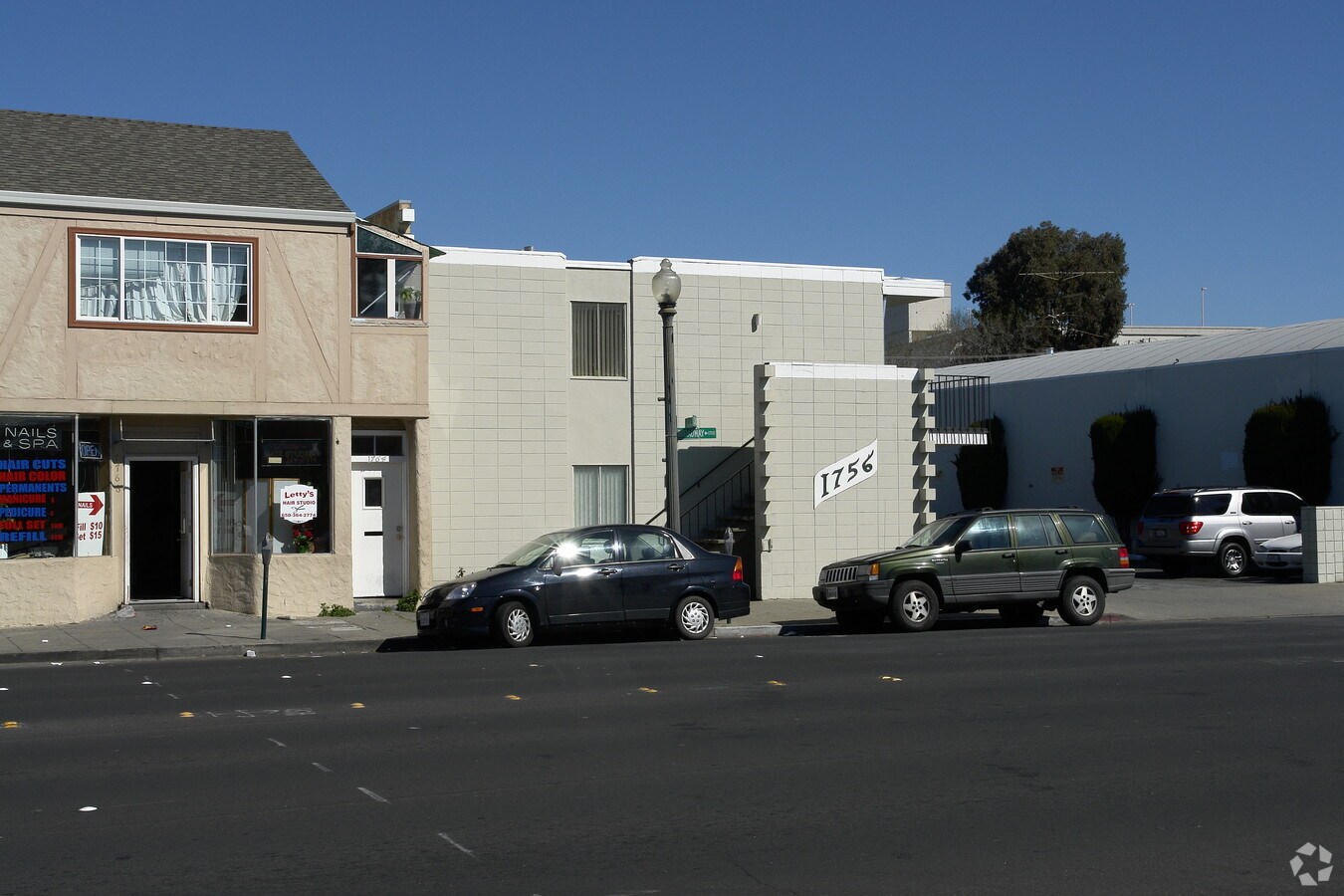 Photo - 1756 Broadway St