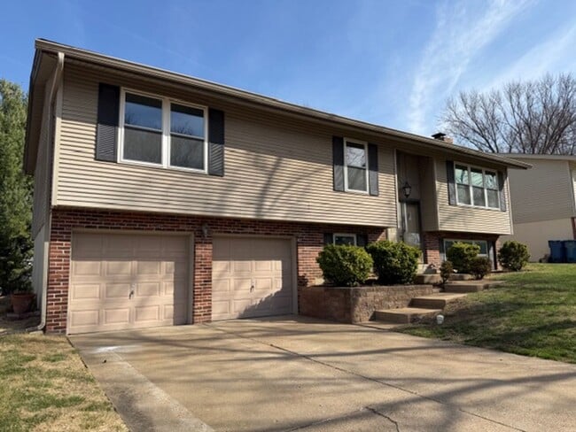 Photo - Spacious 5BR / 2BA in Manchester For Rent