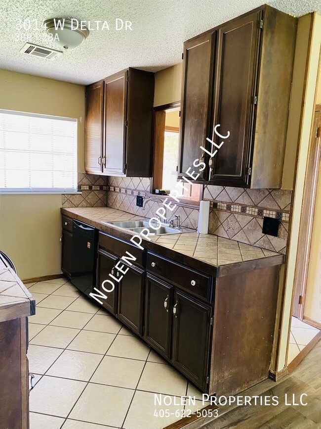 Photo - 3014 W Delta Dr