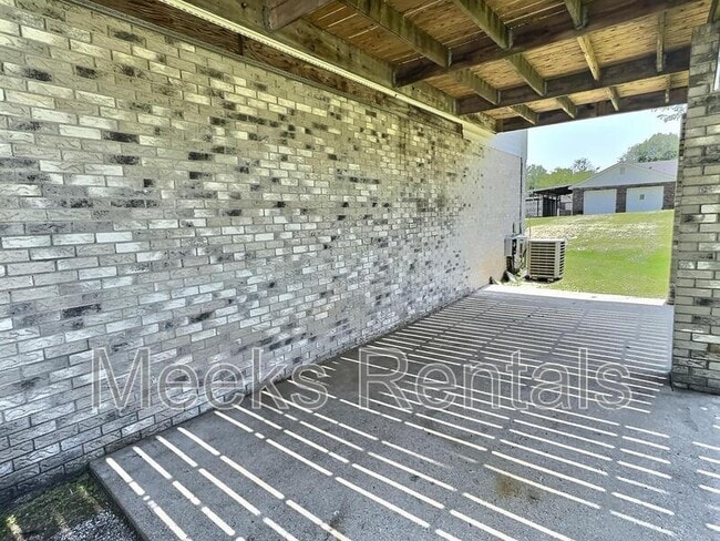 Photo - 58 Maple Ln