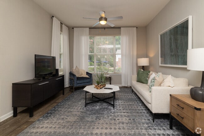 2BR, 2BA - 1,104SF - Living Room