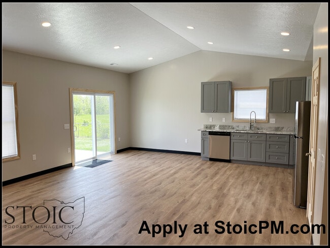 Photo - 224 Emmit Ave