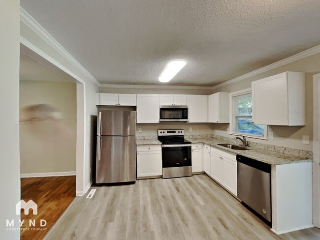 Photo - 1835 Mountainbrook Dr