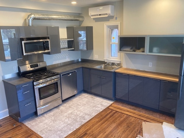 Building Photo - 20 N 50th St Unit 3