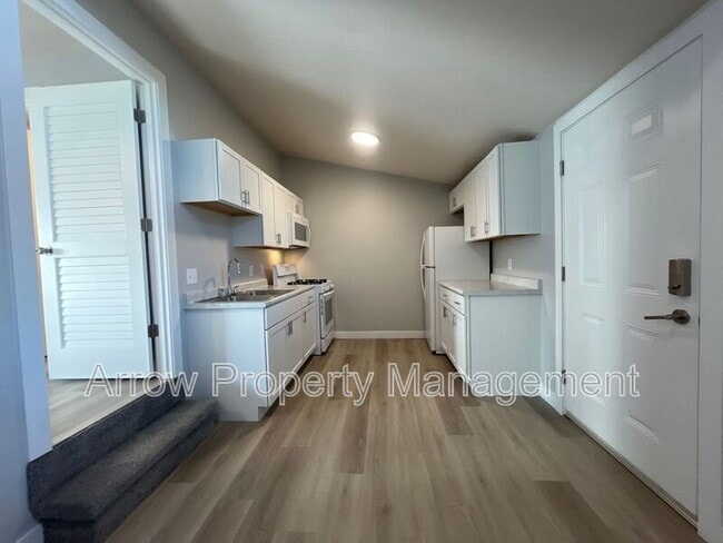 Photo - 877 N 26th St Unit 301