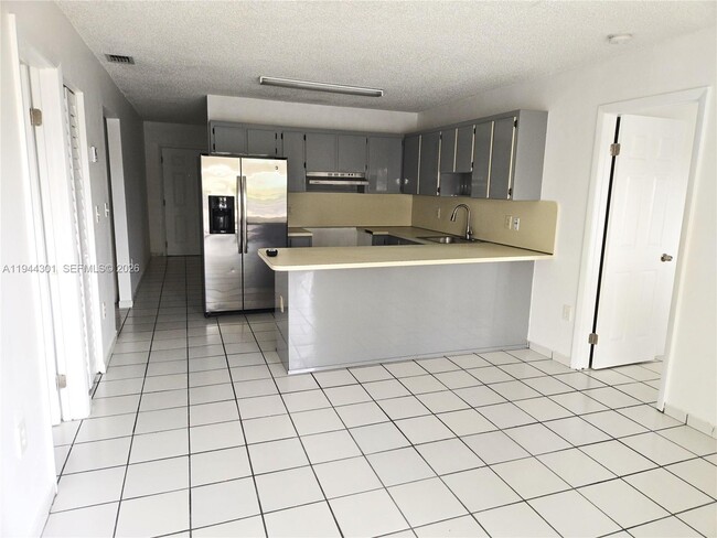 Photo - 11541 NW 2nd St Unit 206