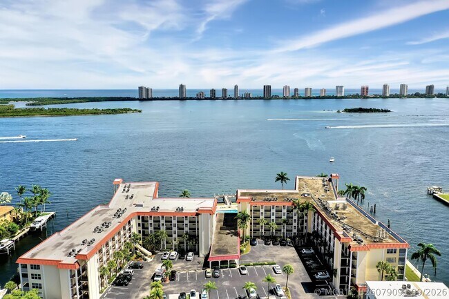 100 Paradise Harbour Blvd Unit 408