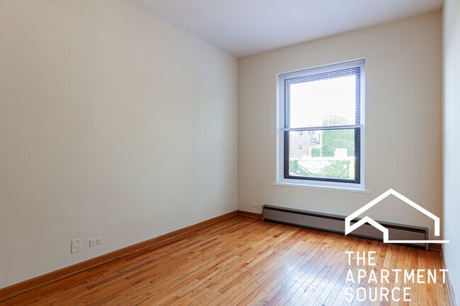 Photo - 635 W Barry Ave Unit 311