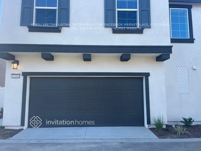 Building Photo - 2454 Gunner Ridge Way