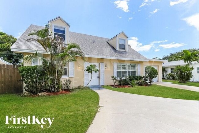 Photo - 584 Riverside Dr