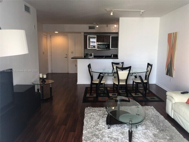 Photo - 2775 NE 187th St Unit 519